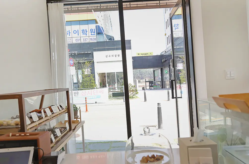서초 방배본동 학원인테리어허가카페시공 상업 공간 감각 디자인